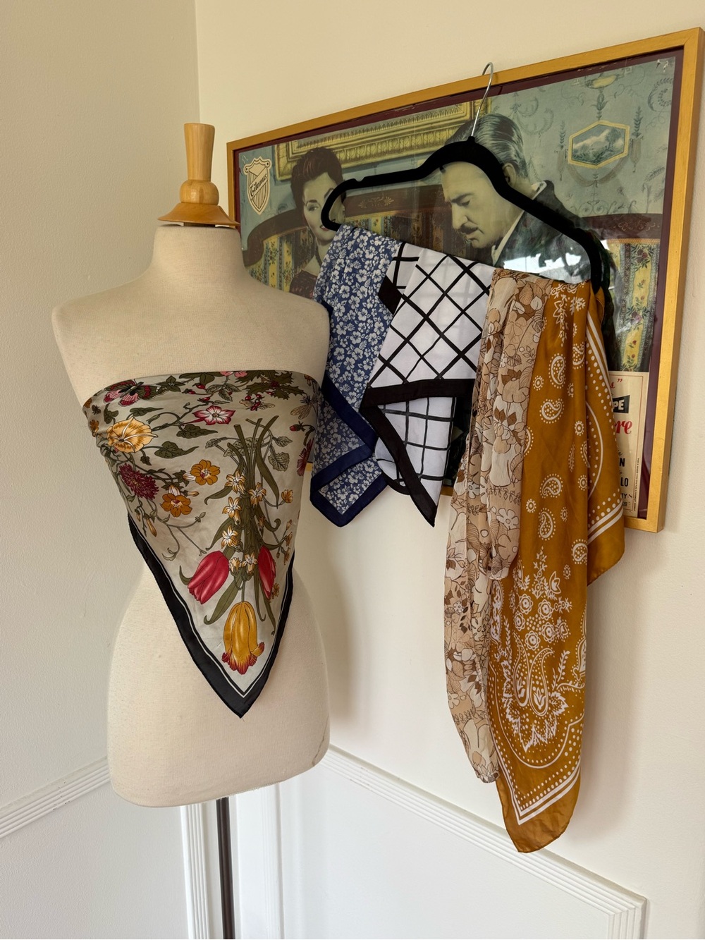 Lot of 4 assorted scarves